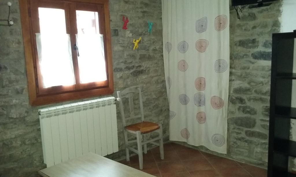 Yosa de Sobremonte Casa Rural Basajarau חדר תמונה